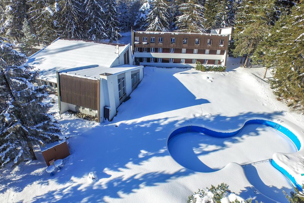 Hotel Gruesch Grüsch Exterior foto